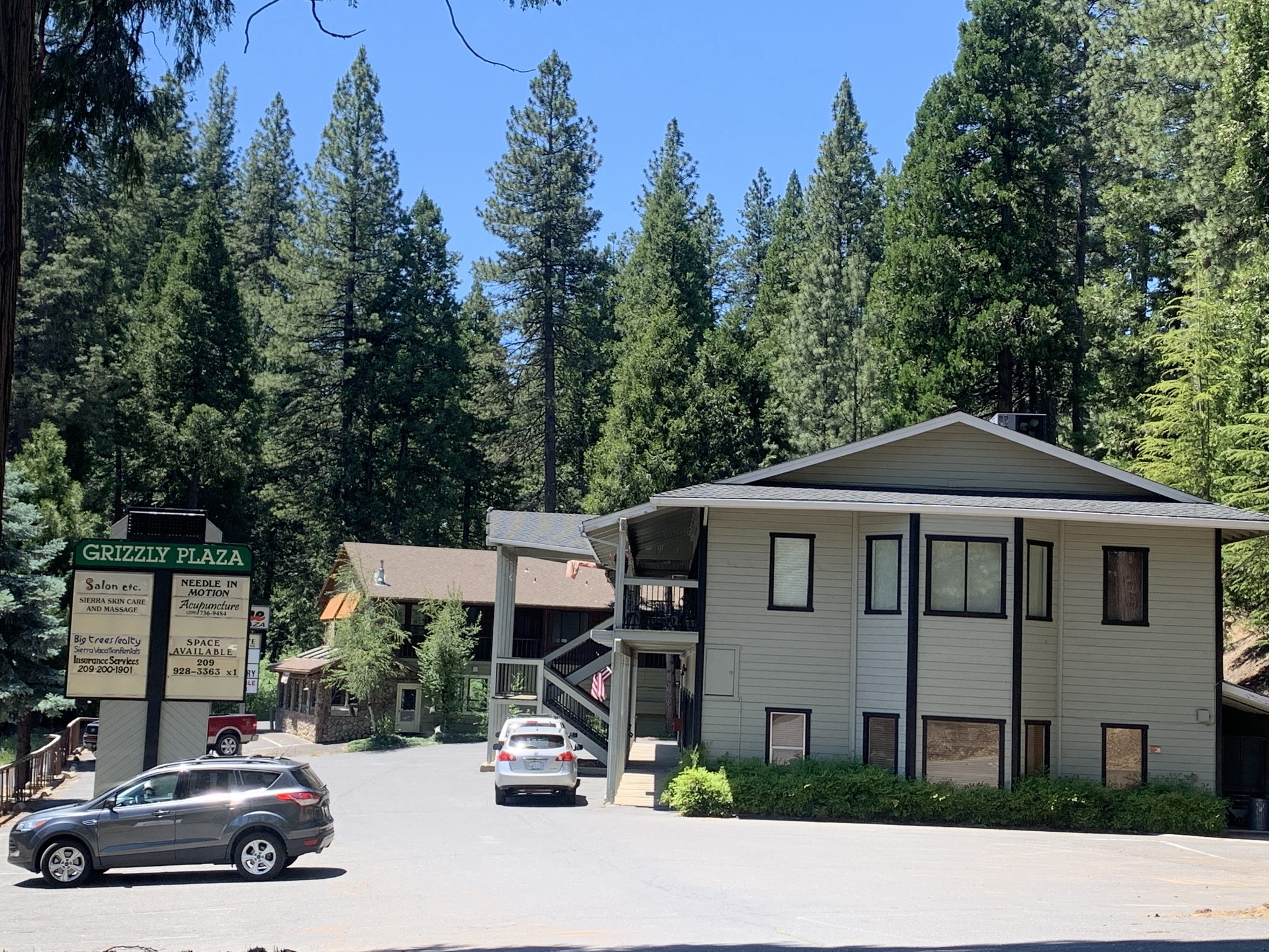 Grizzly Plaza Office Space Available